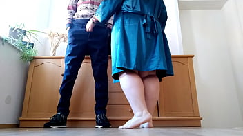 Preview 1 of Sung Xxx Arabia - My sexy mother in law in pantyhose and a leather skirt bends over doggy style