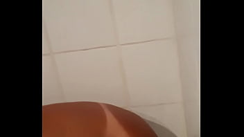 Preview 3 of Gay Pollados - Se sodomiser comme une petite pute dans la douche