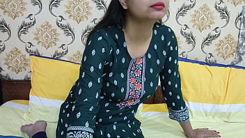 Preview 2 of Vahidha Tamil Fucking Video - Desi stepsis took her stepbro room for a night where he want to sleep with hot teen stepsister in Hindi