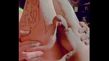 Preview 2 of Jhony Sen Xxx - TRASHQVEEN: hands free cumshot