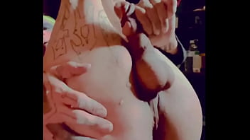 Preview 4 of Jhony Sen Xxx - TRASHQVEEN: hands free cumshot