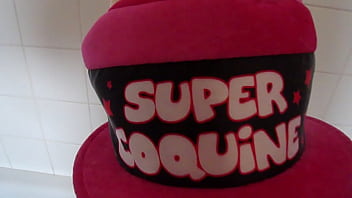 Preview 1 of Big Co K Black Cobr - L&#039_esclave Marie se fait arroser ses seins d&#039_urine