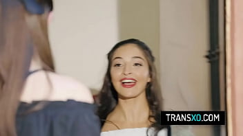 Preview 1 of Church Xxx Video Download - Seductive tranny fucks a sexy brunette slut