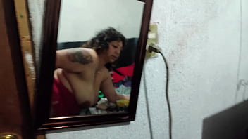 Preview 1 of Brother And Sistar Sexy Video - un rapidin con la de la limpieza frente al espejo