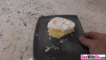 Preview 1 of Hros Sex Video - Big ass stepsis lets stepbro pound her teen pussy on his birthday