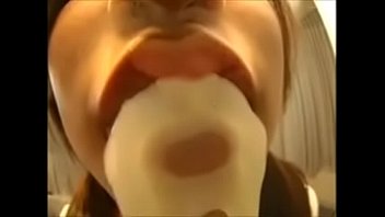 Preview 4 of Xexevideo - 体操着の女の子の舌技
