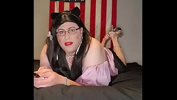 Preview 1 of Aunty In Bed - This Modeling Is Just Such Hard Work...