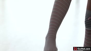 Preview 1 of Hotaumty - She wants me to lick her feet before I can fuck her