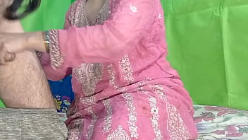 Preview 2 of Ang Laki D Kasya - hot parosan Muslim Bhabhi used to play with my Indian fat cock