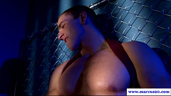 Preview 4 of Porn Complet Hq - Solo ripped straight jock whips out his cock