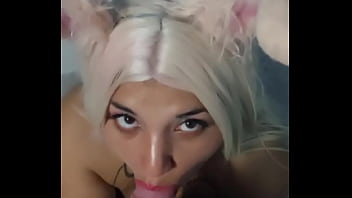 Preview 1 of Candom Sister - Conejita cachonda en la ba&ntilde_era recibe ba&ntilde_o de leche