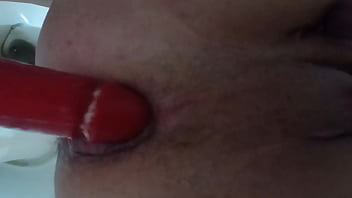 Preview 4 of Huge Cock For Threesum Mmf - Socando o consolo