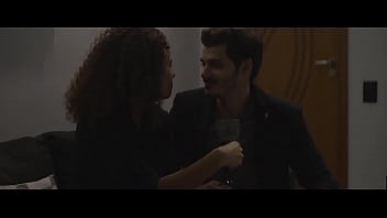 Preview 1 of Indian Mom And Sonmobi - A Casa Conectada - Aisha Jambo