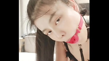 Preview 1 of Yung Garls And Little Boys - 性奴女奴调情 骚大屁股 铃铛乳摇【人照对版 本人原声】