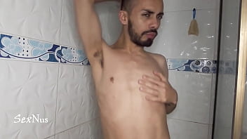 Preview 3 of Old Mian - Baile en el ba&ntilde_o