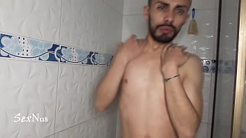 Preview 4 of Old Mian - Baile en el ba&ntilde_o