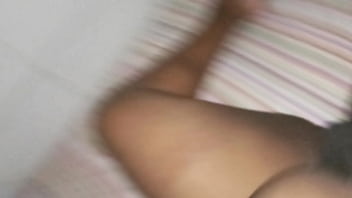 Preview 1 of Casting Margot - Novinha crente aprendendo a sentar