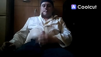 Preview 2 of Hoot Mom Vk - niechlujna masturbacja z sikaniem
