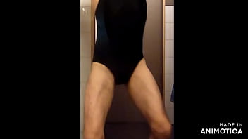 Preview 1 of Dap Incest - speedo try on