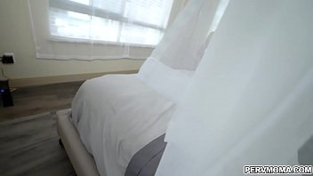 Preview 1 of Anemall Wit Smal Shi - Horny Courtney Taylor sucks and fucks her stepsons fat prick