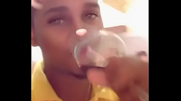 Preview 1 of Danni Rivers Sex Vedio - Difutro bebiendo