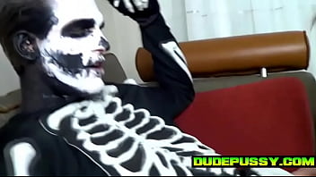 Preview 1 of Tube Porn Zeka - FTM Bareback Cosplay- DudePussy.com