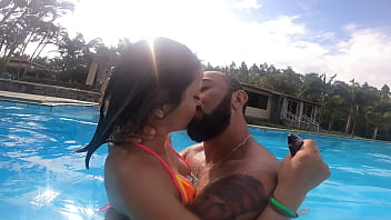 Preview 2 of Mommasturbasi Hot - Hot kissing the little bitch in the pool before some wet sex