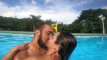 Preview 3 of Mommasturbasi Hot - Hot kissing the little bitch in the pool before some wet sex