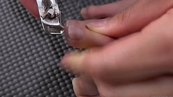 Preview 3 of Messeg Oil Japannes - Woman cutting toenails