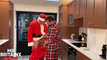 Preview 1 of Sexin Spa - WHEN I GOT CAUGHT SUCKING SANTA CLAUSE ?Me and Joinersamanthax were getting all cosy and festive watching xmas mov...