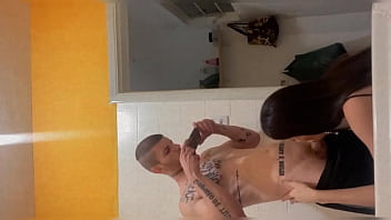 Preview 3 of Torkey Wwxxx Video - me chupou depois da balada na escada e depois fomos pra casa