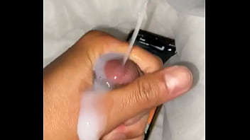 Preview 3 of Cartons Aladdin - I masturbate with my boyfriend