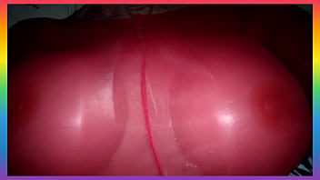 Preview 1 of Oiled Up Ashly - Tocando mis tetas