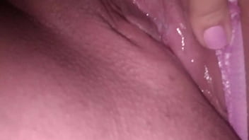 Preview 1 of Chirsty Smack - antes de irse a trabajar la cojo duro en la puerta de la casa y la mando a la calle con su co&ntilde_o bien untado