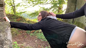 Preview 4 of Amadora Dupla Penetra O 1 - Public blowjob and fuck on a sightseeing tour - we nearly got caught