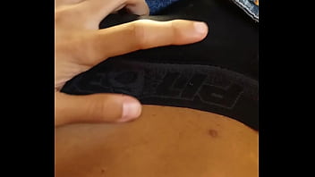 Preview 1 of Hijra Car Sex - gay novinho mostra o pauz&atilde_o