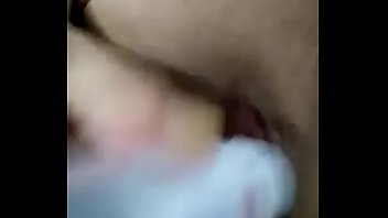 Preview 3 of Cum In Mother - Minha puta safada com saudade da minha rola enfia desodorante na xoxota