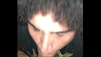 Preview 2 of Disi Xxx Tube - Recebendo boquete escondido do viadinho