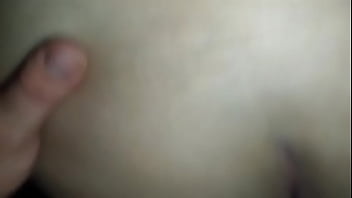 Preview 3 of Slim Lesbian Sex - Casal fedendo no matel