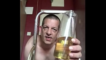 Preview 1 of Buty Mom Big Bood - bisexual gay mark wright swollowing piss collection 1