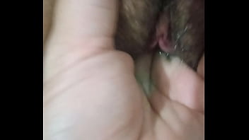 Preview 4 of Girlfriend With Mini Skirt - Tocando el interior de su vagina de mi novia