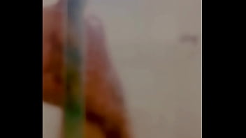 Preview 1 of Xnxx New Village Bhabi - Novinho carioca dotado no banho( completo mo RED)