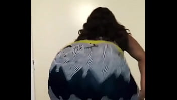 Preview 4 of Xxx Jabardasti Indian Hindi Me - Dee Dee M Kelly twerking that big ass
