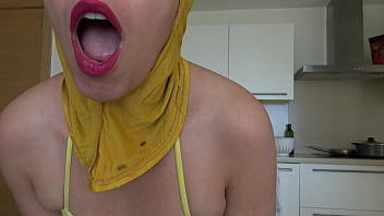 Preview 1 of Trikcy Massage Japan - Arab Cuckold Slut In Hijab