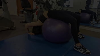 Preview 2 of Anal Brutal Caseiro - Cute Gym Girl Fucked By BBC Trainer