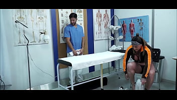 Preview 1 of Saut India Sexvide - He gives me a massage and fucks me like a bitch (Trailer)