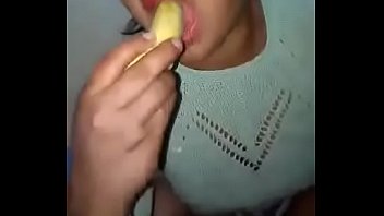 Preview 1 of Cartoon Diaper - Comiendo pl&aacute_tano