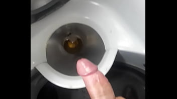 Preview 1 of Anymatid Xnxx - Gozada com muita porra pau grande no &ocirc_nibus durante viagem