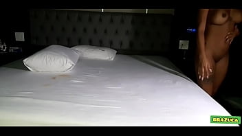 Preview 4 of Crying Virgin Girl Due To Oain - Morena deliciosa gravou Porn&ocirc_ pra depois mostrar pra o corno dela - completo no Red