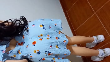 Preview 1 of 15 Inc Oral - My Brazilian girl neighbor is convinced to fuck in the gym before going shopping for Christmas gifts